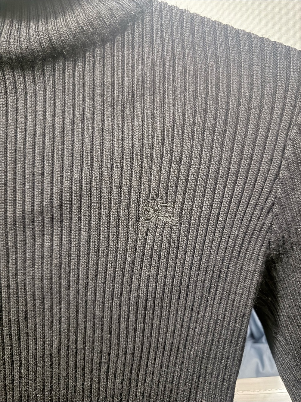 Burberry turtle neck checked dress - Picture 3 of 7